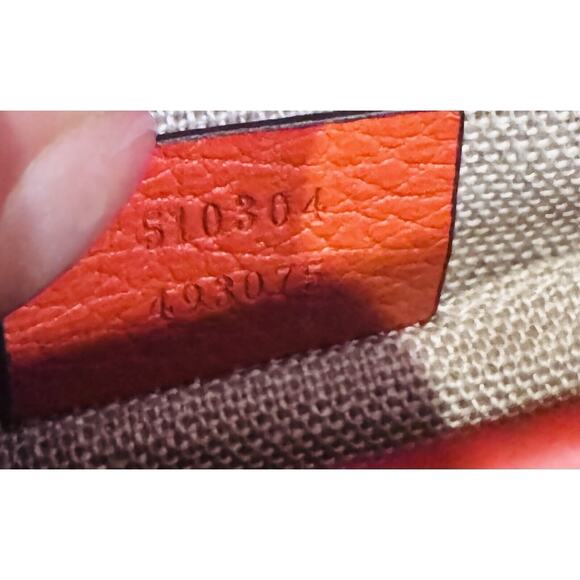 Authenticated Gucci Orange Interlocking Crossbody Leather Bag - Picture 3 of 10